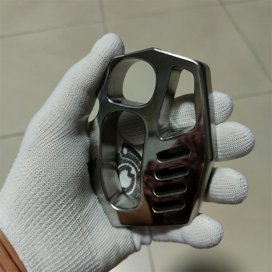 Titanium Alloy Polished Fine Large Rope Hole Knuckle Dusters