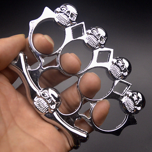 Five Skulls Shape Style Outdoor Pocket  EDC Knuckle Dutsers