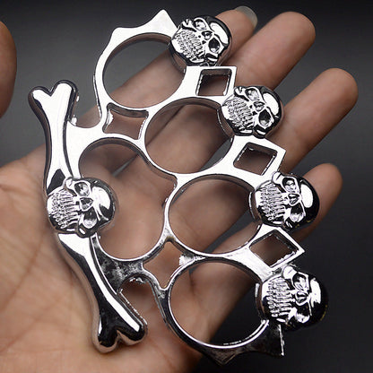 Five Skulls Shape Style Outdoor Pocket  EDC Knuckle Dutsers