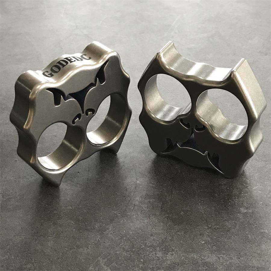 GODEDC Titanium TC21 Dog Head Knuckle Dusters Two Hole Outdoor Tool