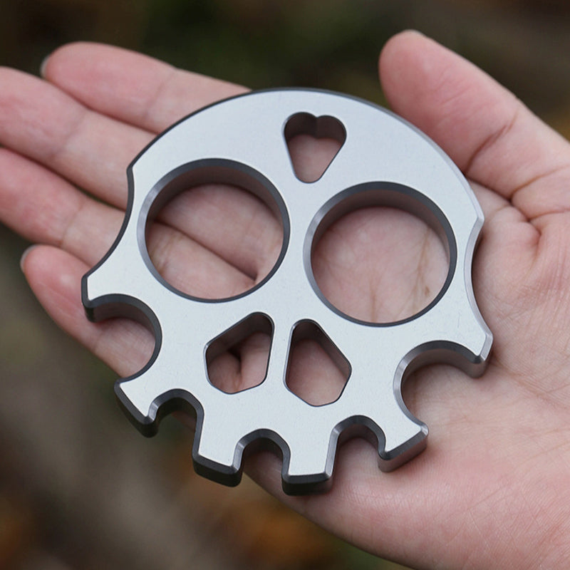 Skull Multifunctional EDC Tool with Surface Silver Titanium Plating Knuckle Dusters