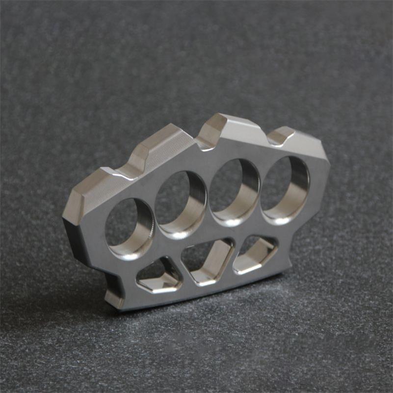 304 Steel Creative Maple Leaf Shape Knuckle Dusters