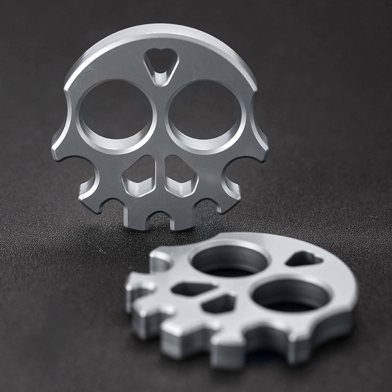 Skull Multifunctional EDC Tool with Surface Silver Titanium Plating Knuckle Dusters