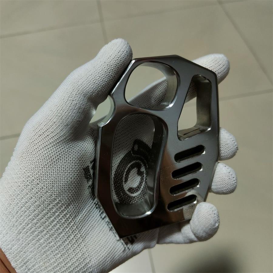 Titanium Alloy Polished Fine Large Rope Hole Knuckle Dusters