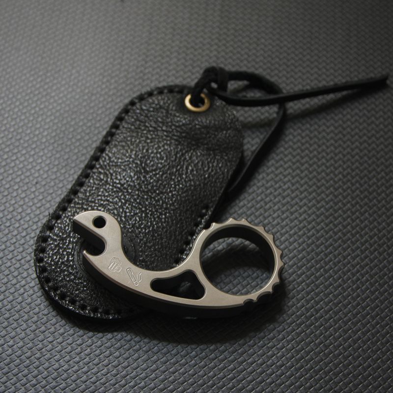 Titanium Alloy Snail Multi-function Bottle Opener Keychain Backpack EDC Knuckle Dusters
