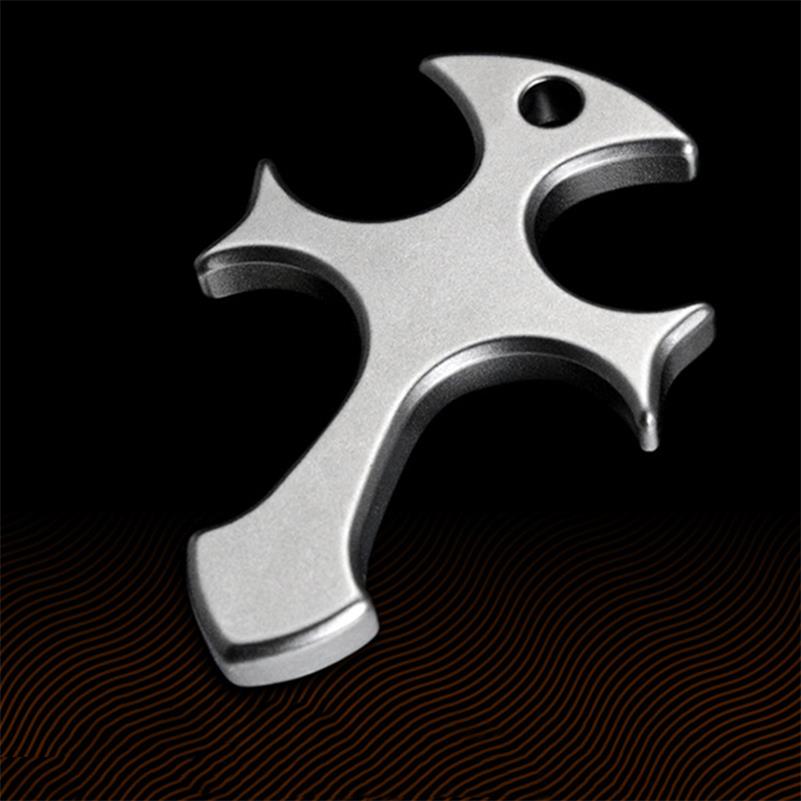 Outdoor Titanium Cross Pendant Knuckle Dusters