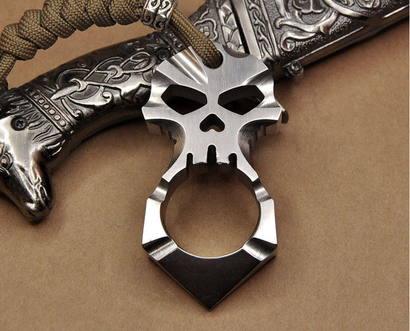 Mini Titanium Skull Knuckle Dusters Portable EDC Outdoor Keychain