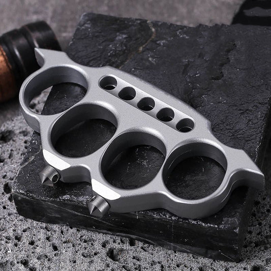 Creative Zinc Alloy Outdoor Portable Knuckle Dusters