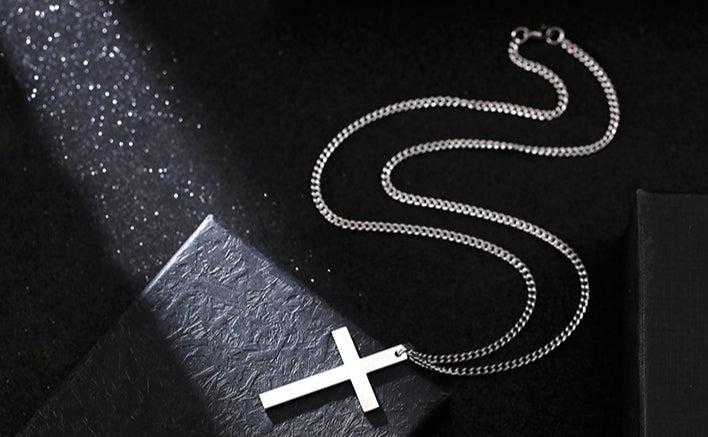 Cross-shaped Smooth Titanium Steel Pendant Necklace Knuckle Dusters