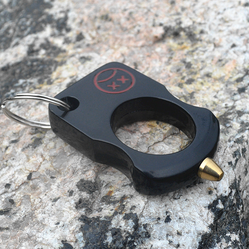 Single Convenient Backpack Keychain Knuckle Dusters