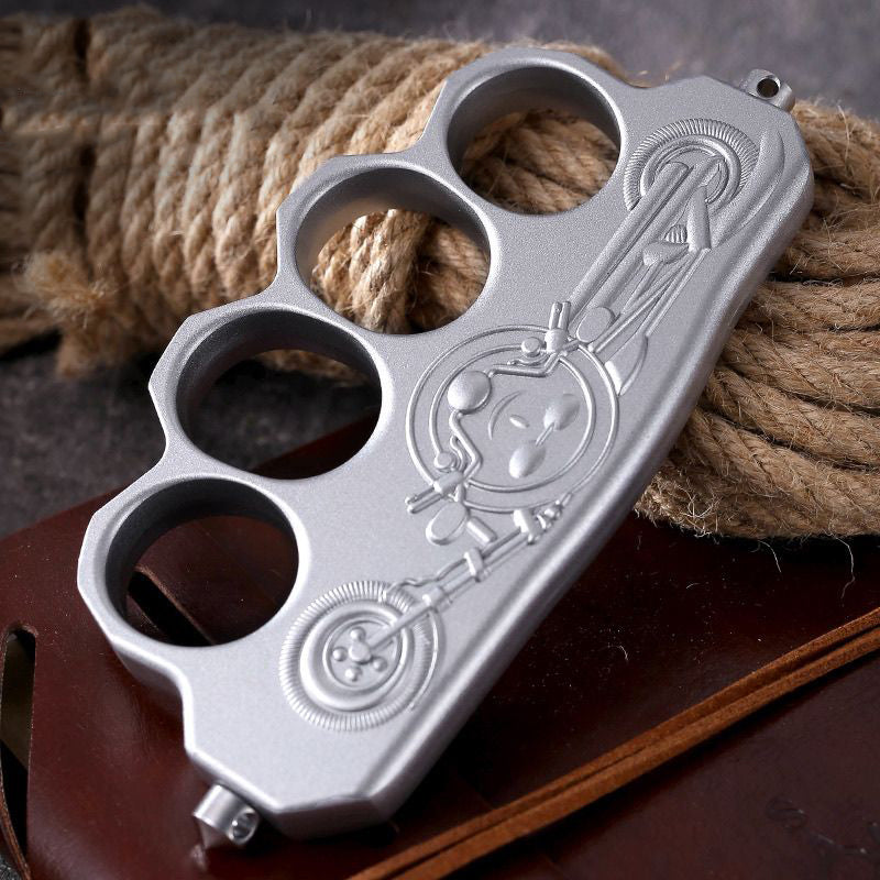 Thickened Zinc Alloy Knuckle Dusters Creative Pattern Outdoor