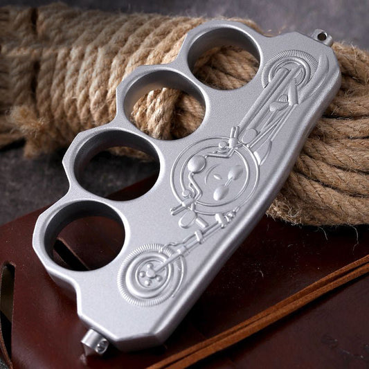 Thickened Zinc Alloy Knuckle Dusters Creative Pattern Outdoor