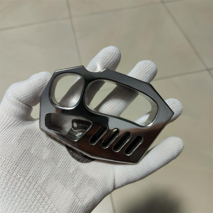 Titanium Alloy Polished Fine Large Rope Hole Knuckle Dusters
