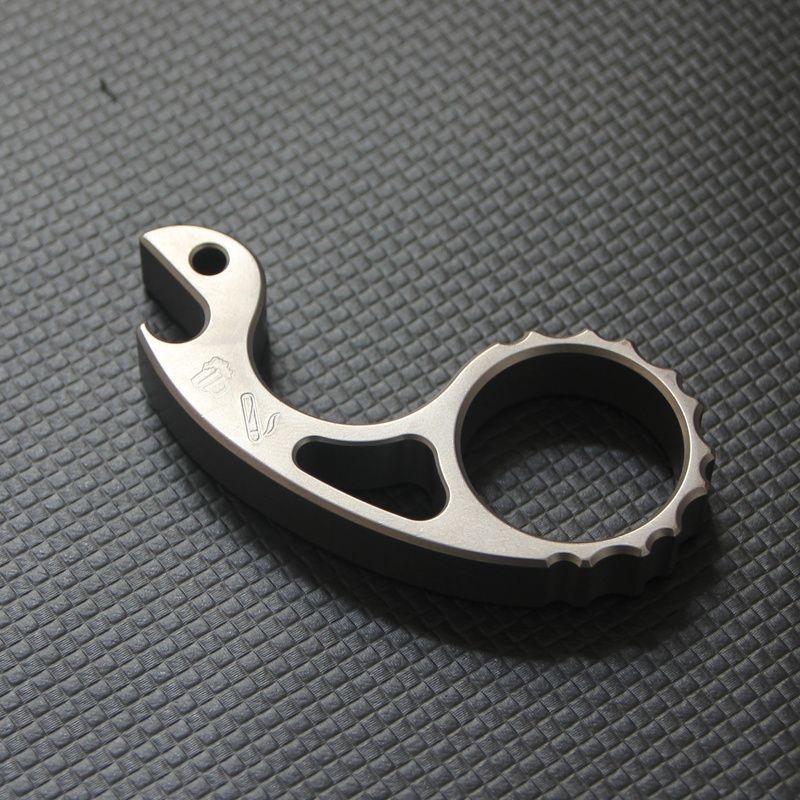 Titanium Alloy Snail Multi-function Bottle Opener Keychain Backpack EDC Knuckle Dusters