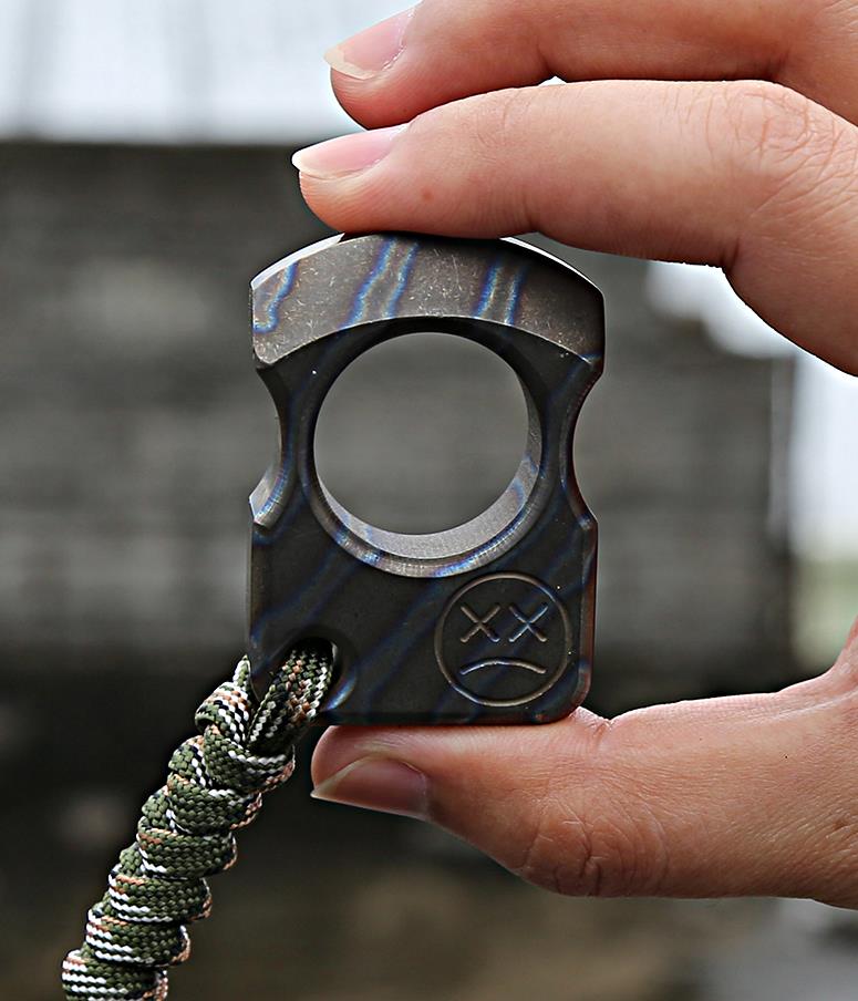 Various Styles of Mini Titanium Multifunctional Outdoor Pocket Knuckle Dutsers