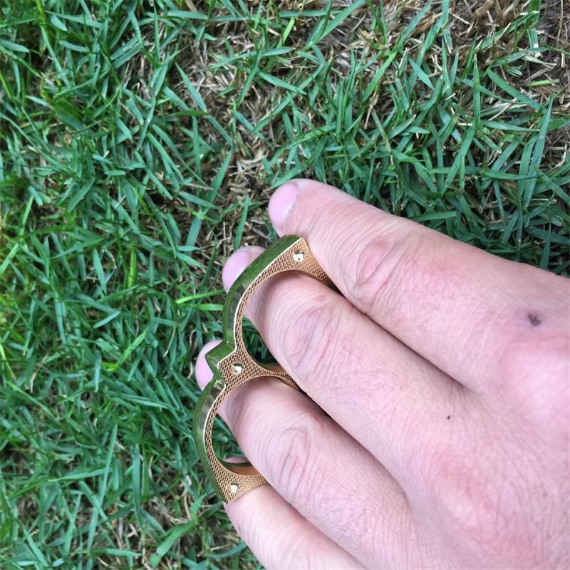 Two Finger Sloth Outdoor Tool Pocket EDC Knuckle Dusters